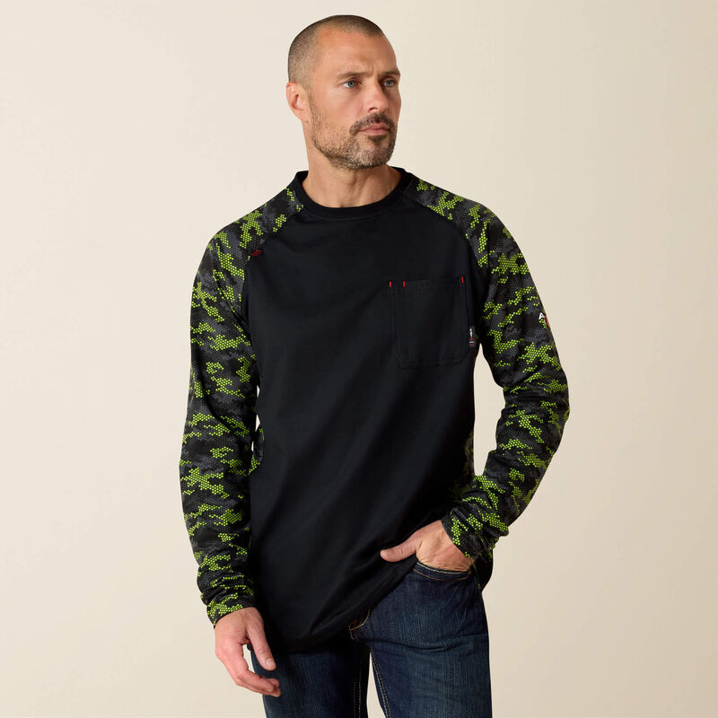 ARIAT - FR AC Stretch Camo Baseball T-Shirt. BLACK/LIME CAMO